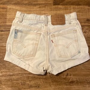 Levi’s cutoff shorts